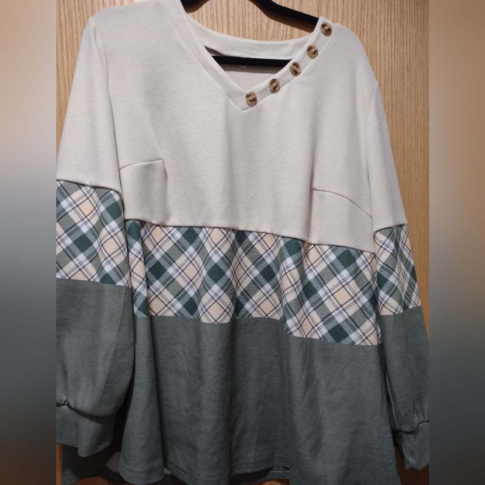 Long sleeve sweatshirt